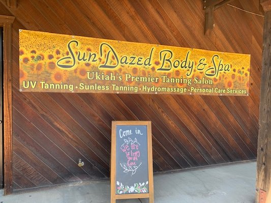 Sun Dazed Tanning - $60 Gift Certificate for 5 Pack Star Power UV Bed 